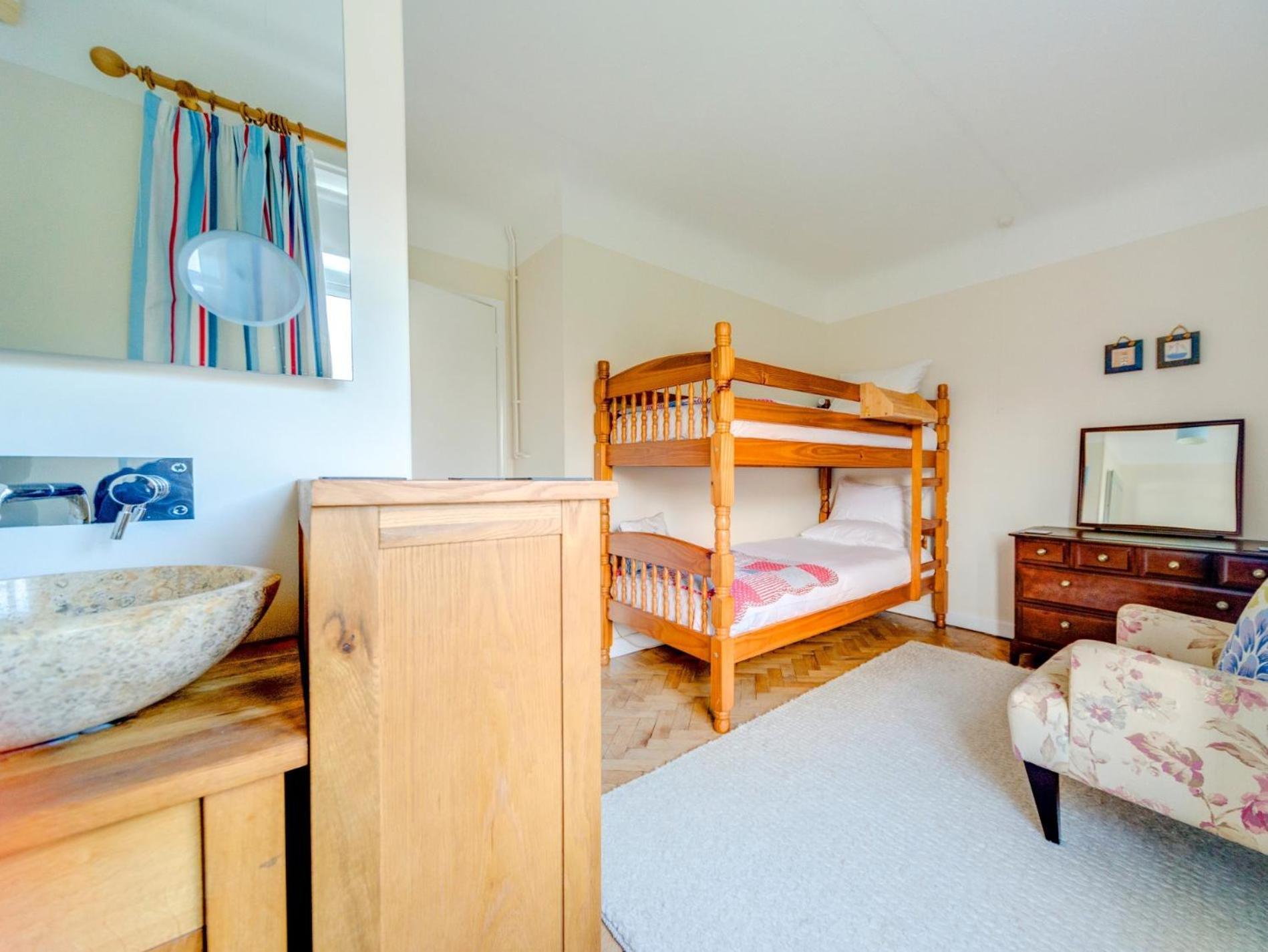 Willa 3 Bed In Totland Bay Ic110 Zewnętrze zdjęcie